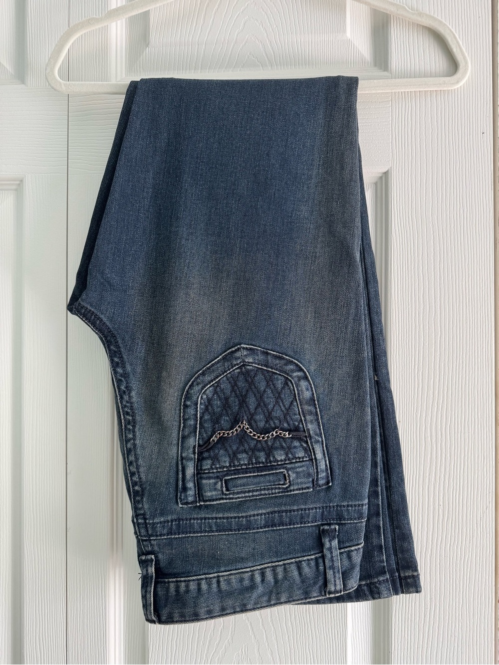 DKNY Y2K Dark Wash Jeans with Quilted Back Pockets & Chain Detail, 10